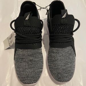 Náutica sneakers women’s size 8.5